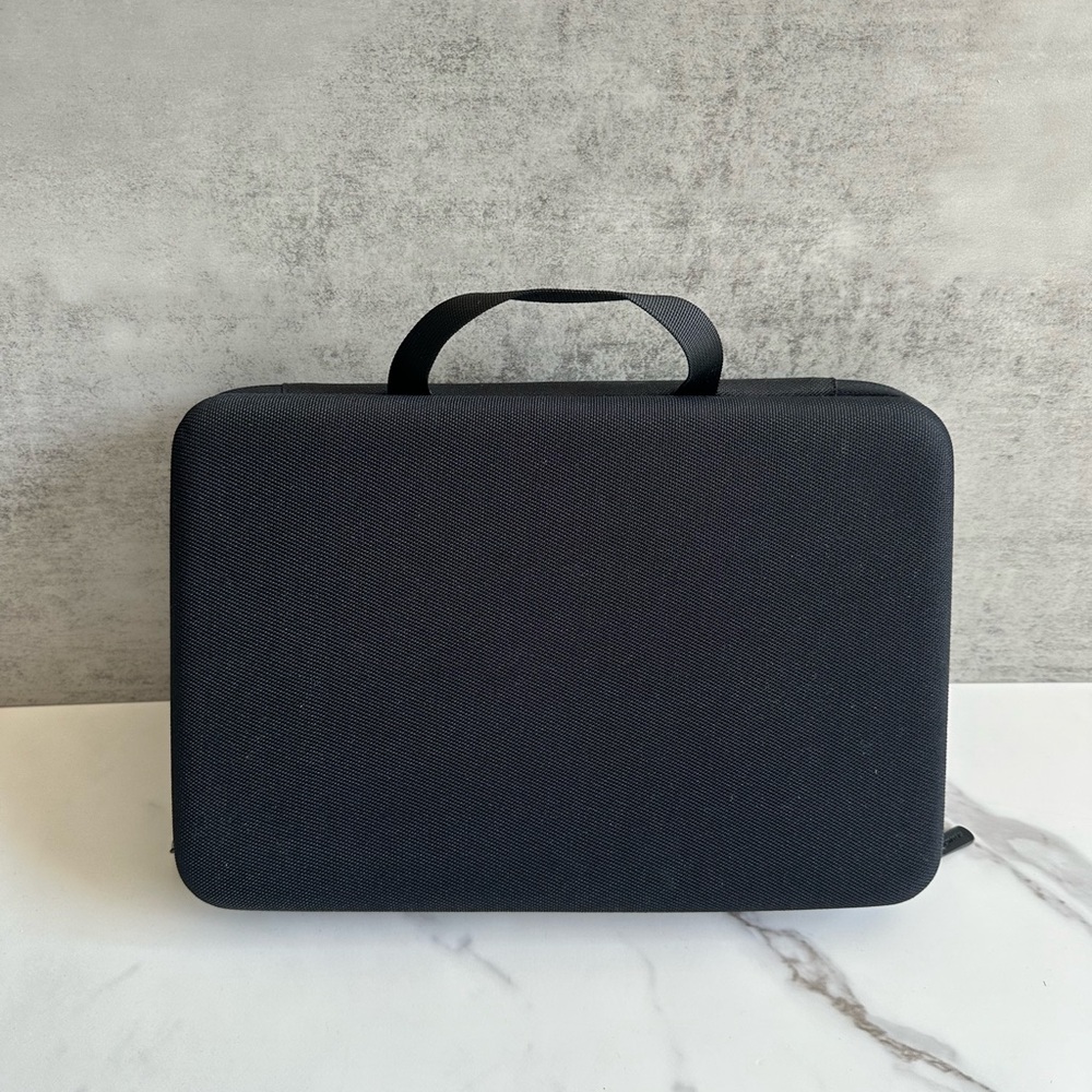 AmazonBasics Carrying Case for GoPro - Large